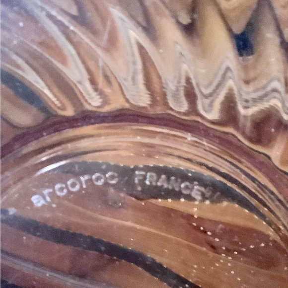 Beautiful Rosaline Pink Arcoroc France Large Swirl Serving Bowl - Picture 6 of 6